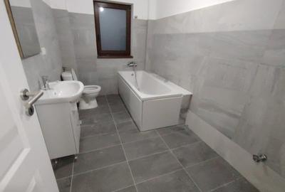 Apartamente + spatiu comercial - 7
