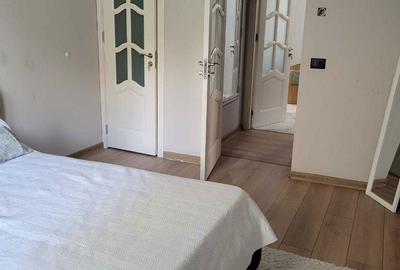 Casă cu 4 camere cu Teren 385 Mp în Central - 2