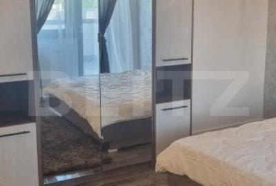 Apartament 3 camere, 105 mp, lux, terasa si piscina, loc gratar, zona 1 Mai - 18