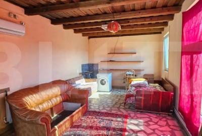 Casă cu 2 camere cu Teren 1706 Mp în Central - 2