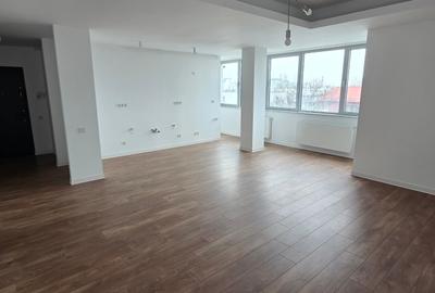 Apartament cu 4 camere decomandat în Băneasa - 3