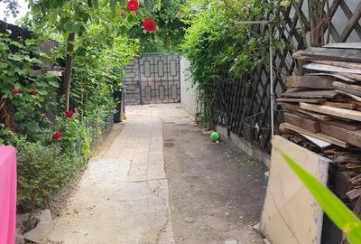 Casă cu 4 camere cu Teren 142 Mp în 23 August (Cațelul) - 10