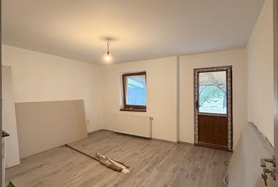 Casă cu 4 camere cu Teren 650 Mp în Șag