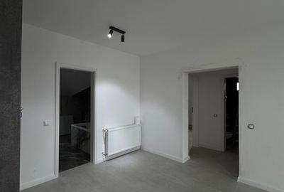 Apartament cu 3 camere decomandat în Central - 20