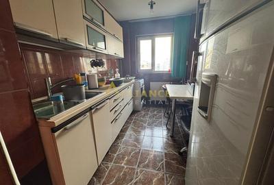 Apartament cu 3 camere decomandat în Tineretului - 9
