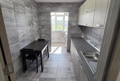 Apartament cu 3 camere decomandat în Central - 9