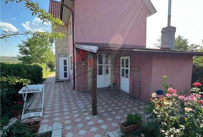 Casă cu 4 camere cu Teren 684 Mp în Dumești - 8