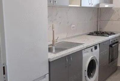 Garsonieră decomandată în Titan - 4