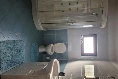 Casă cu 6 camere cu Teren 431 Mp în Aradului - 2