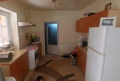 Casă cu 4 camere cu Teren 1900 Mp în Pișchia - 12