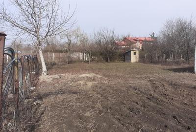 Teren de 816 mp, în Movilița