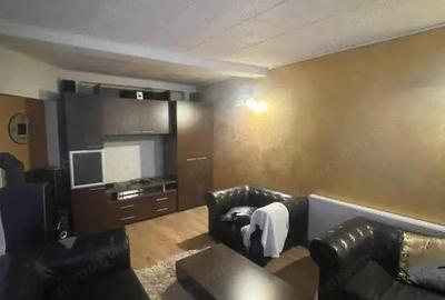 Casă cu 2 camere cu Teren 450 Mp în Central - 2