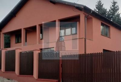 Casă individuală cu 7 camere cu Canalizare în Bunloc - 18