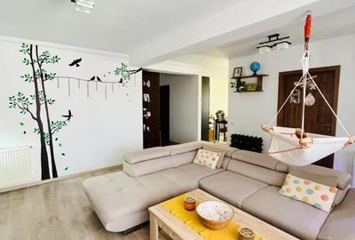 Apartament cu 3 camere decomandat, mobilat în Borhanci