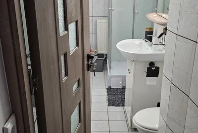 Apartament cu 3 camere semidecomandat în Circumvalațiunii - 4