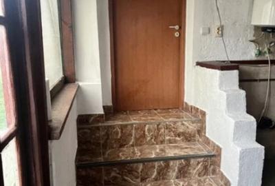 Casă cu 5 camere cu Teren 3124 Mp în Central - 2