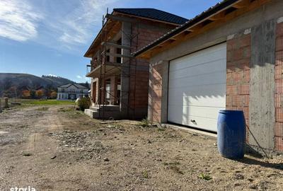 Casă cu 4 camere în Luna - 3