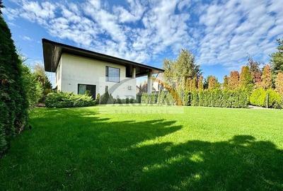 Vila lux de vanzare in cel mai dorit complex din Erou Iancu Nicolae-locatie rara - 2