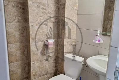 Casă cu 5 camere cu Teren 700 Mp în Central - 14