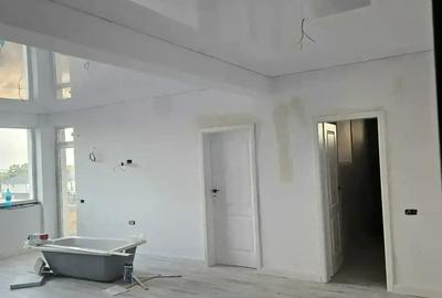 Apartament cu 2 camere decomandat în Mangalia - 1