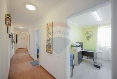Spațiu comercial, de 235 mp, în Ultracentral - 26