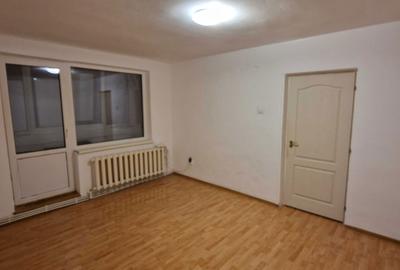 Apartament cu 2 camere semidecomandat în Central - 1