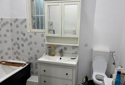 Apartament cu 3 camere semidecomandat, mobilat în Cotroceni - 10