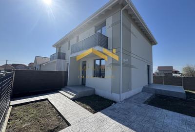 Duplex cu 4 camere cu Canalizare în Utvin - 9