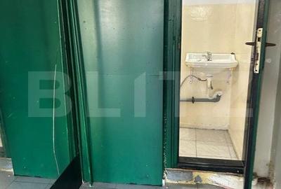 Spațiu comercial, de 24 mp, în Central - 4