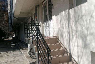 Garsonieră decomandată în Roșu - 3