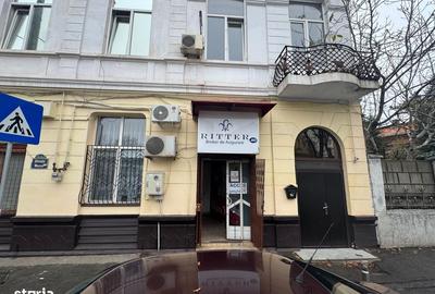 Spațiu comercial, de 10 mp, în Central