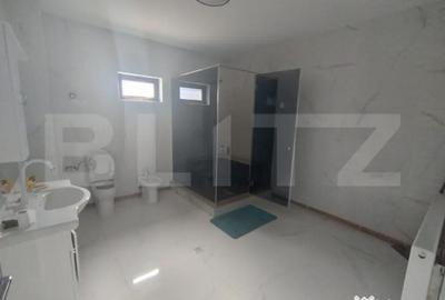 Casă cu 7 camere cu Teren 489 Mp în Central - 6