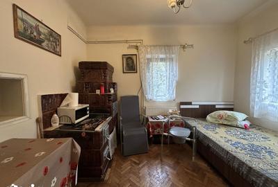 Casă cu 4 camere cu Teren 1266 Mp în Târgșoru Vechi - 5