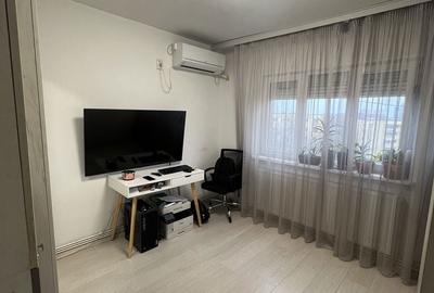Apartament cu 3 camere semidecomandat în Calea București - 8