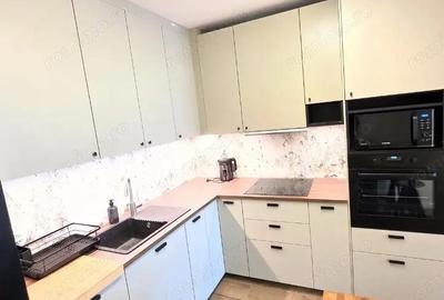 Apartament cu 2 camere decomandat în Titan