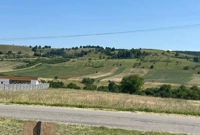 Teren de 908 mp, în Josani - 2