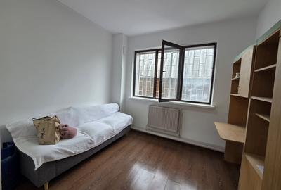 Garsonieră decomandată, mobilată în Zimbru