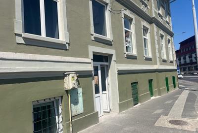 Spatiu comercial de inchiriat in zona centrala la un pret atractiv! - 2