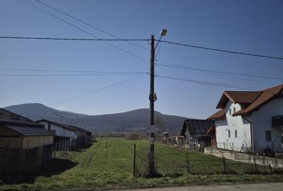 Teren de 2700 mp, în Exterior Vest - 6