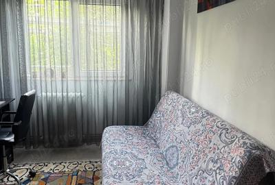 Apartament cu 3 camere semidecomandat în Titan - 1