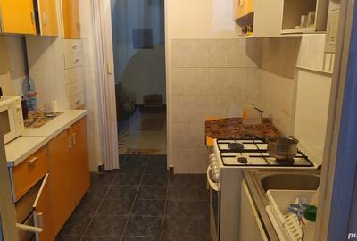 Apartament cu 3 camere decomandat în Reghin - 4