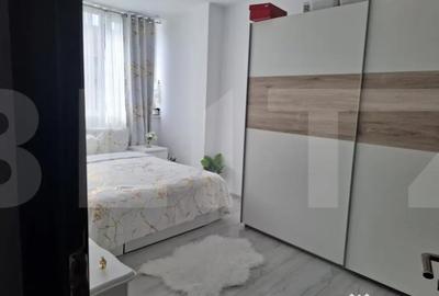 Apartament cu 3 camere semidecomandat în Spitalul Județean - 1