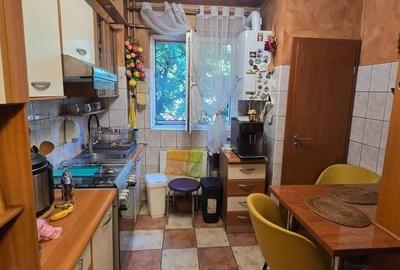 Apartament cu 4 camere decomandat, mobilat în Circumvalațiunii - 1