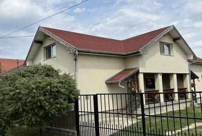 Casă cu 4 camere cu Teren 1600 Mp în Lazuri - 7