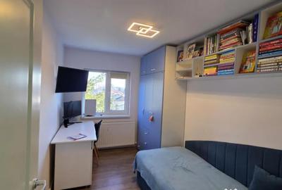 Apartament cu 3 camere decomandat în Central - 2