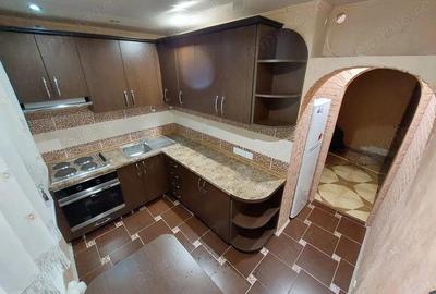 De inchiriat apartament o camera zona Complex Studentesc - 2