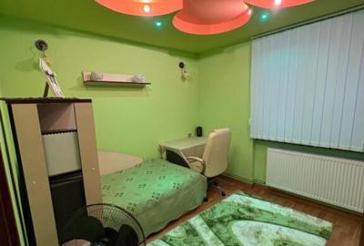 Apartament 4 camere decomandat, 77 mp, etaj 2, Loc Parcare , - 4