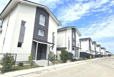 Casă cu 4 camere cu Teren 330 Mp în Ferme - 1