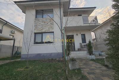 Casă cu 4 camere cu Teren 260 Mp în Berceni - 1