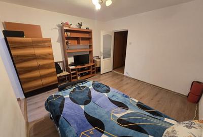 Garsoniera 32 mp, Titan, Str. C-tin Brancusi, Bl. M13, Parter - 5